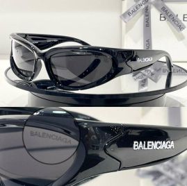 Picture of Balenciga Sunglasses _SKUfw52347260fw